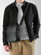 Sac Bandoulire Flandres Cuir Etrier Noir flandres EFLA732M-vue-porte