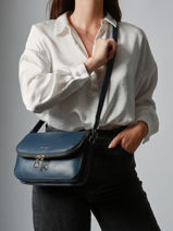 Sac Bandoulire M Tradition Cuir Etrier Bleu tradition ETRA059M-vue-porte